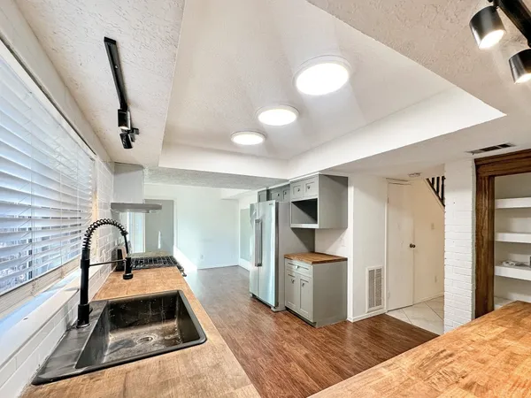 $1,900 | 3230 Beaver Glen Drive, Houston, TX 77339