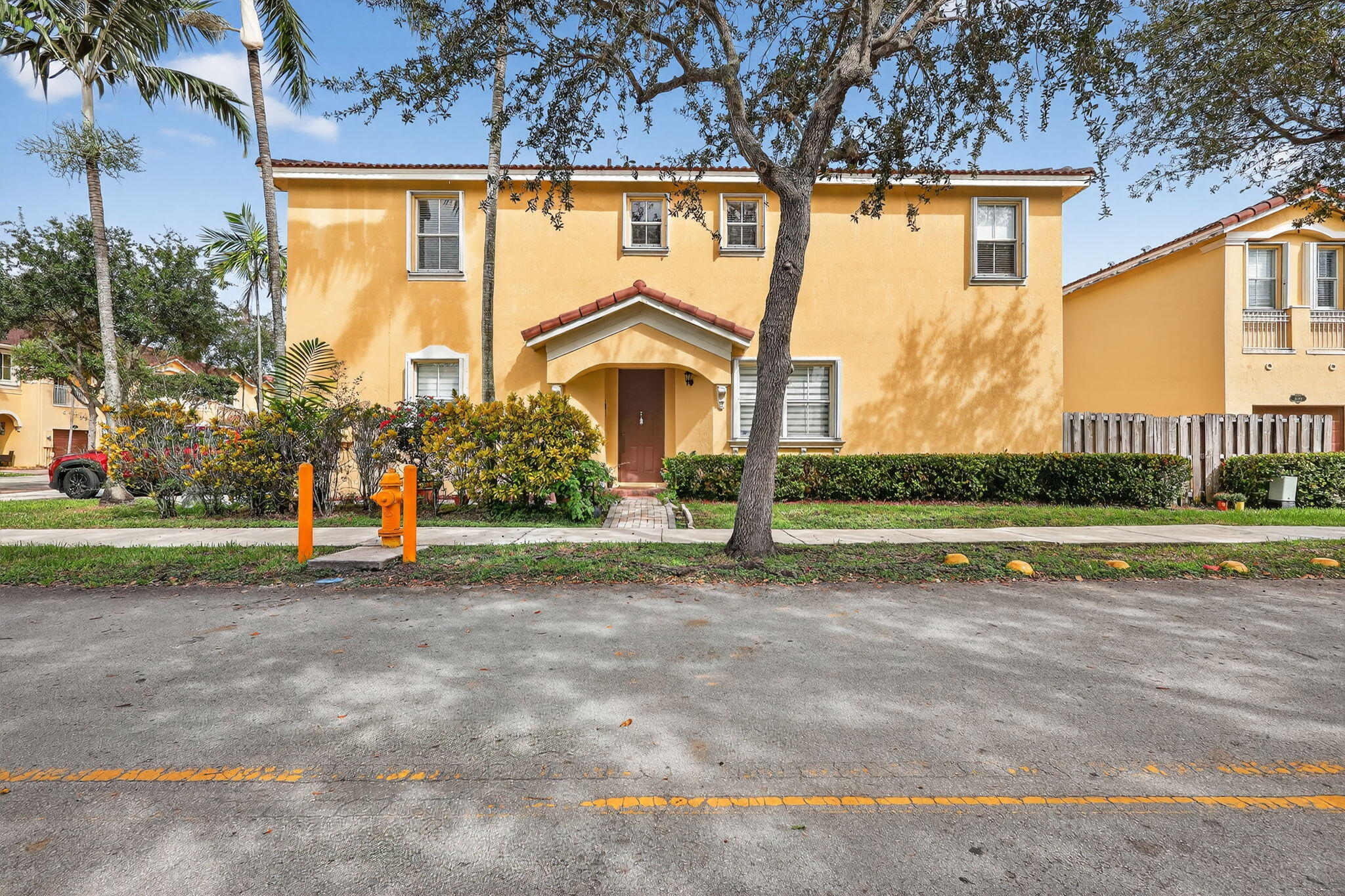 913 Southwest 151 Place Miami, FL 33194 - Photo 7 of 48 a view of park with large trees