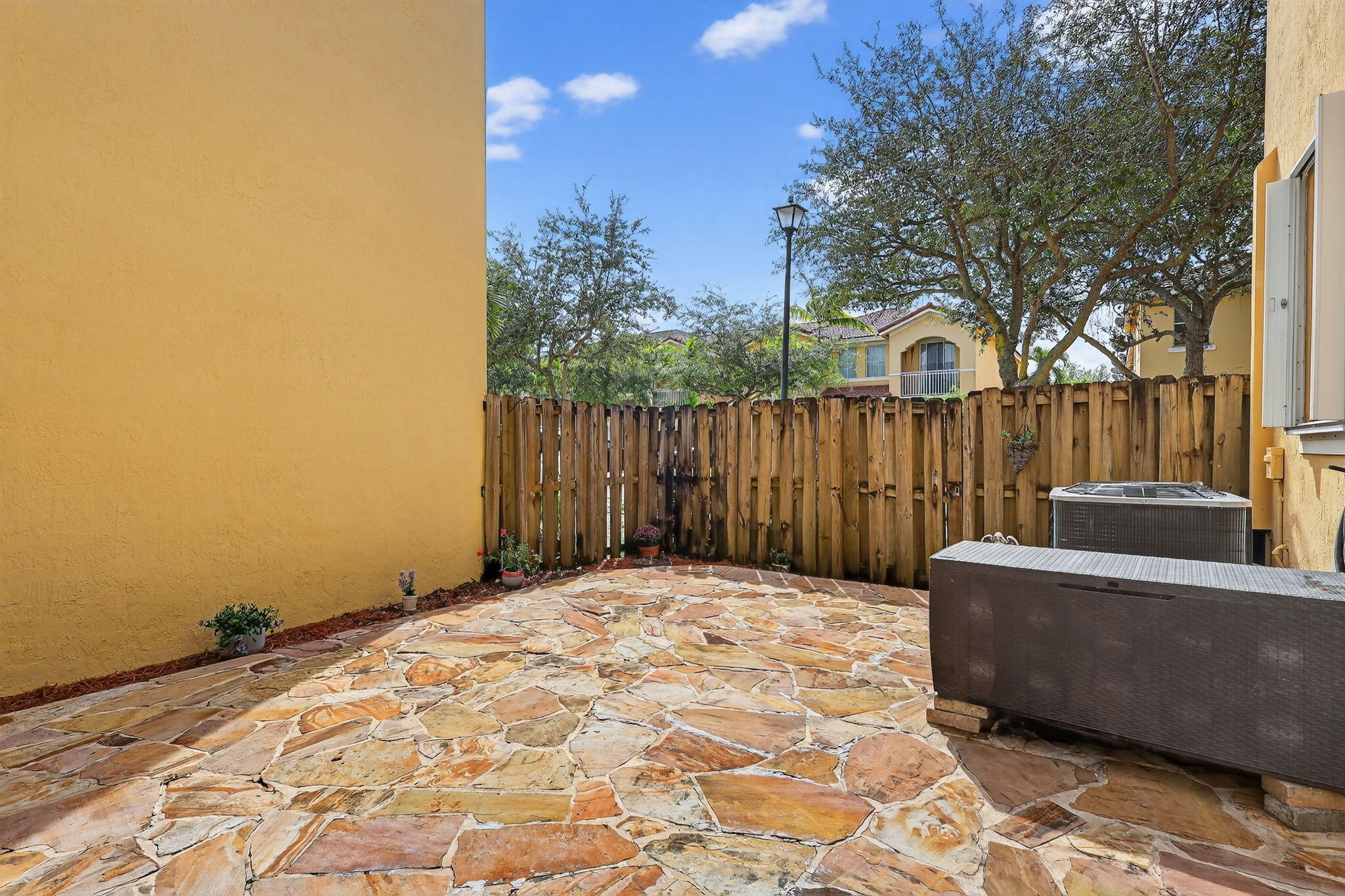 913 Southwest 151 Place Miami, FL 33194 - Photo 10 of 48 1000031290