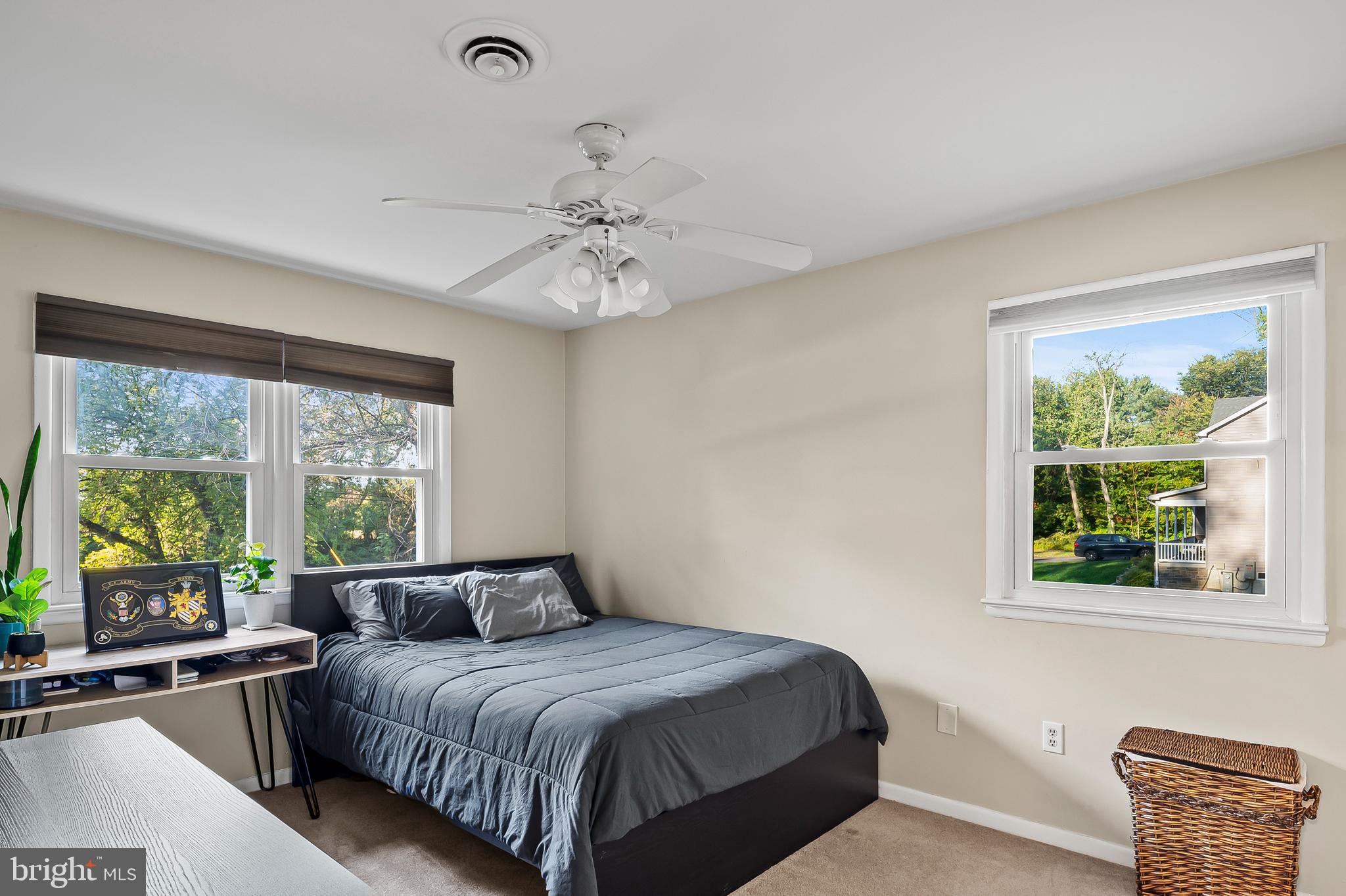 1811 Underwood Road Gambrills, MD 21054 - Photo 32 of 46 a bedroom with a large bed and a window