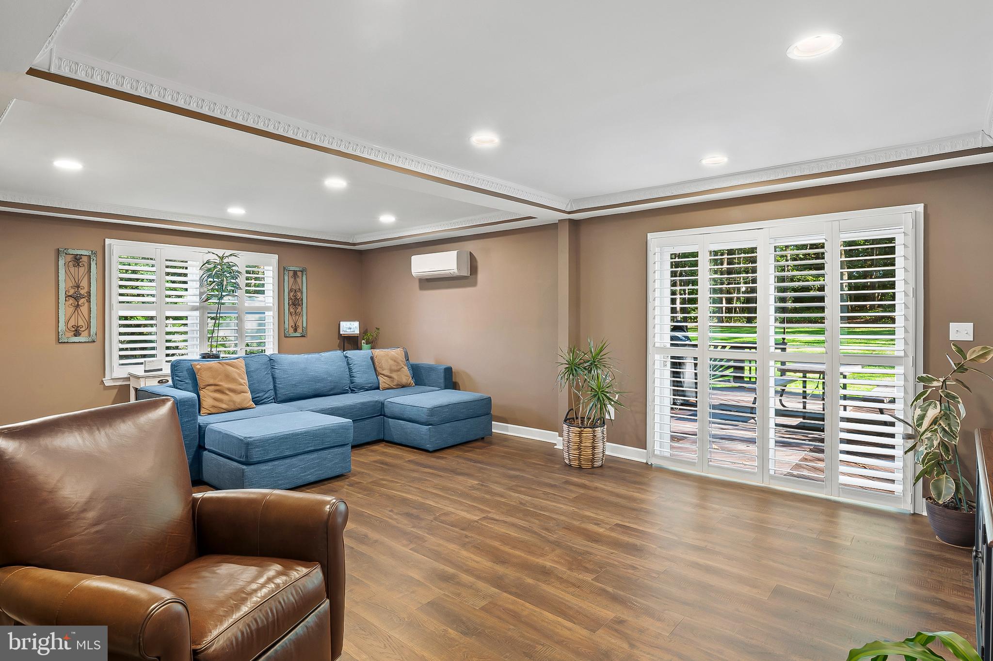 1811 Underwood Road Gambrills, MD 21054 - Photo 10 of 46 a living room with furniture and windows