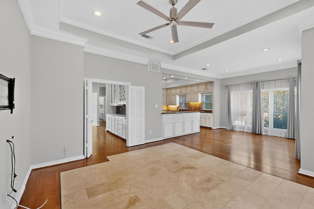 2648 Brookside Drive Irving, TX 75063 - Photo 15 of 34