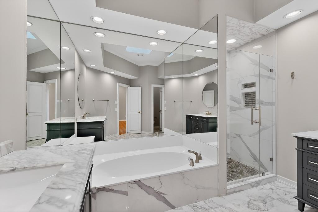 2648 Brookside Drive Irving, TX 75063 - Photo 32 of 34