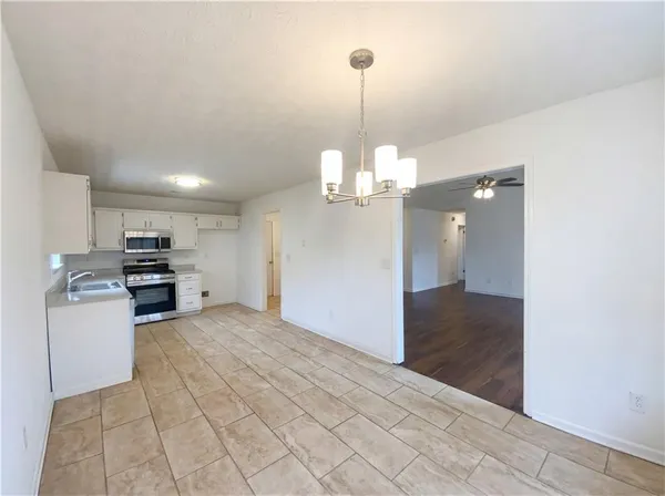 $230,000 | 10454 Irongate Lane, Jonesboro, GA 30238