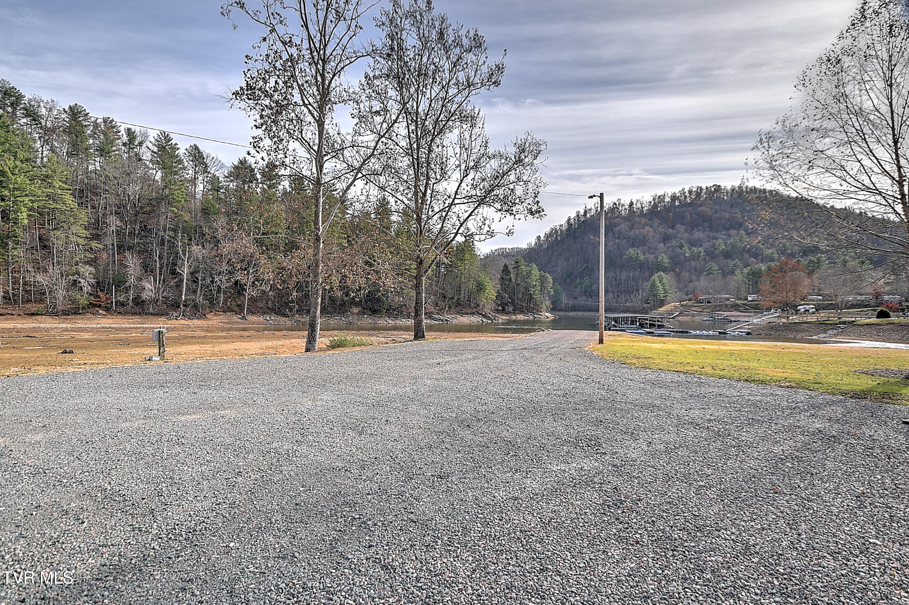 250 Piercetown Road Butler, TN 37640 - Photo 33 of 36 250 Piercetown Rd DST-43