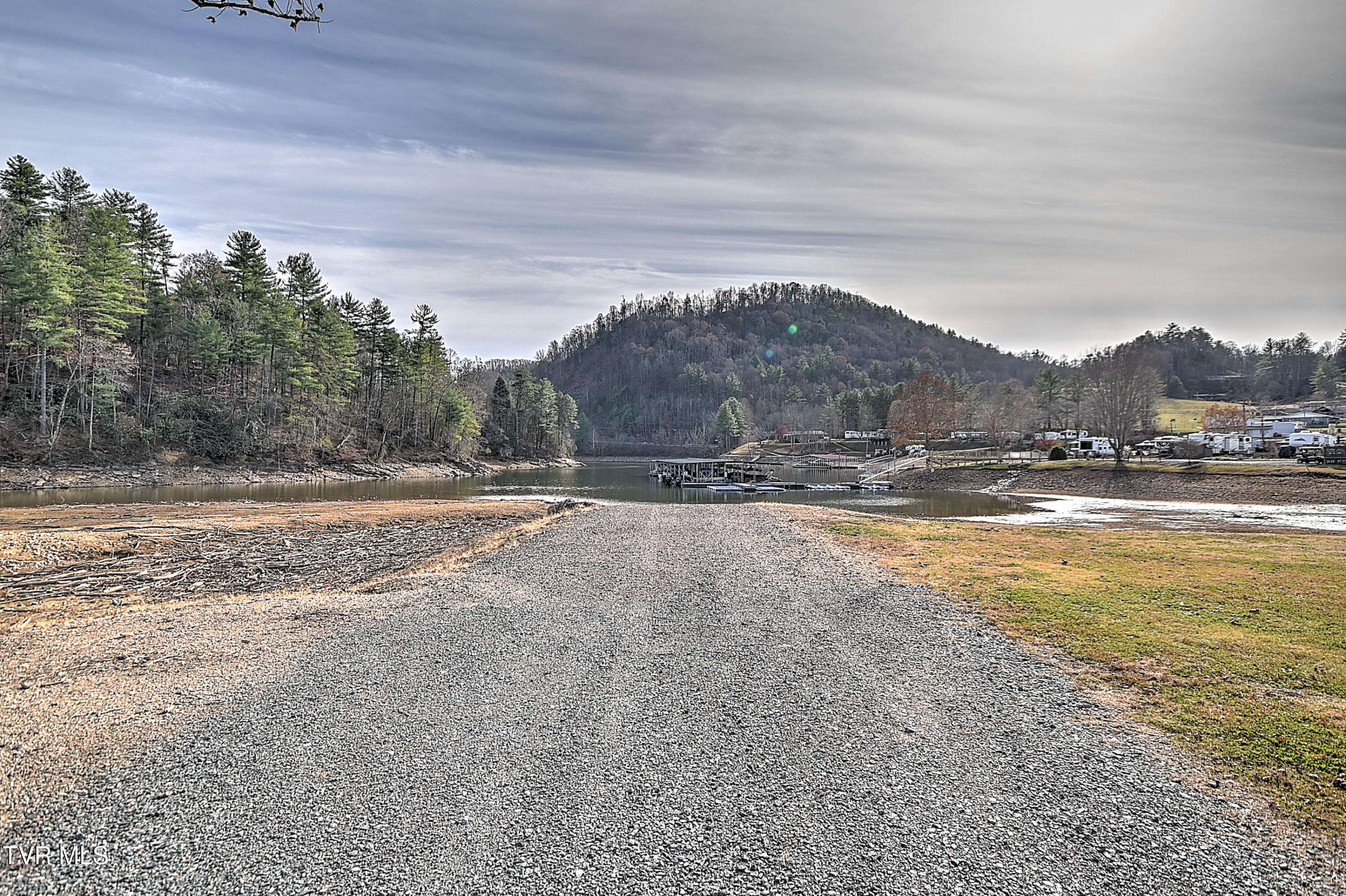 250 Piercetown Road Butler, TN 37640 - Photo 34 of 36 250 Piercetown Rd DST-45