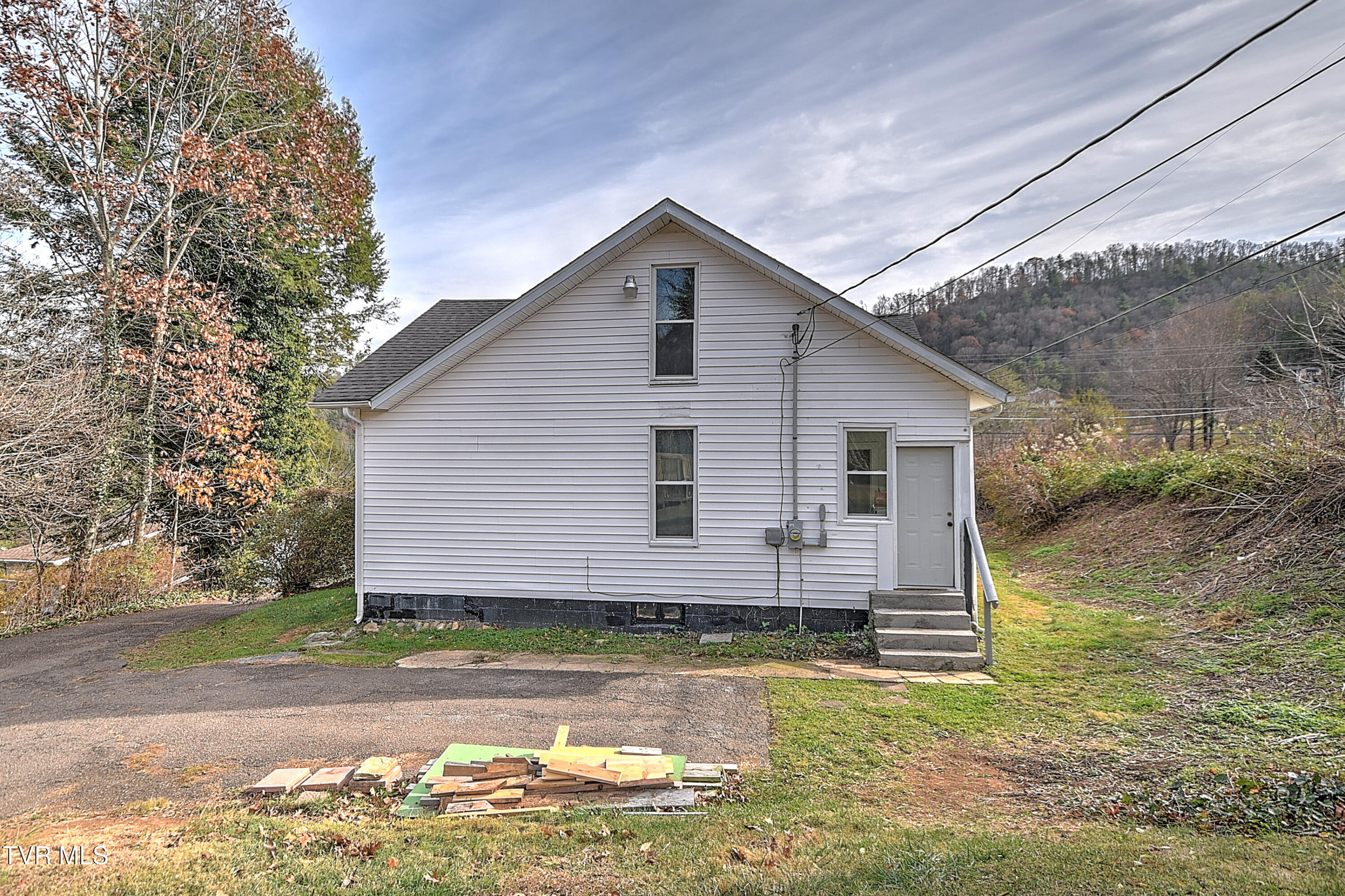 250 Piercetown Road Butler, TN 37640 - Photo 35 of 36 250 Piercetown Rd DST-42