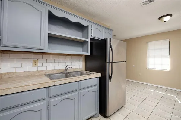 $675 | 825 West First Street, Unit 3, Mission, TX 78572