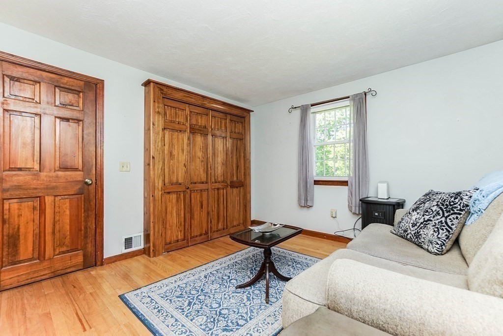22 Colony Road Westminster, MA 01473 - Photo 9 of 23 Gallery Image 9