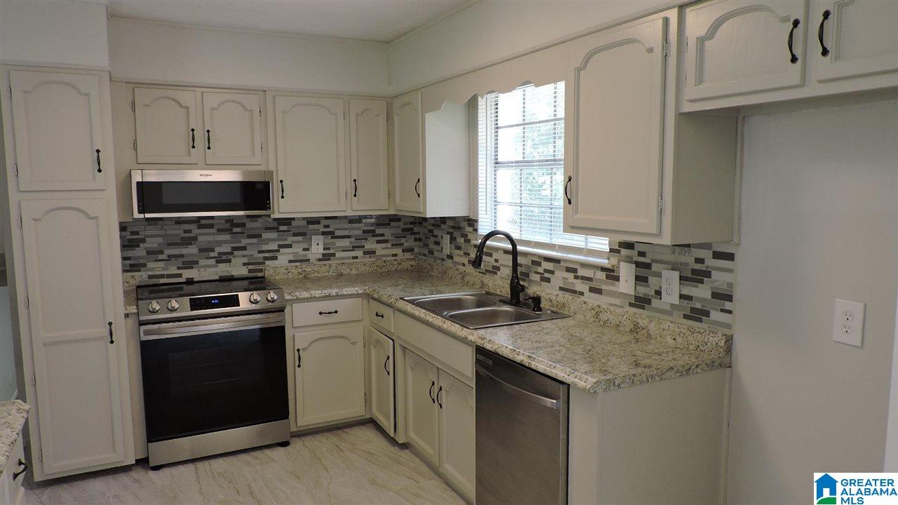 313 Foxglen Road Birmingham, AL 35215 - Photo 10 of 26