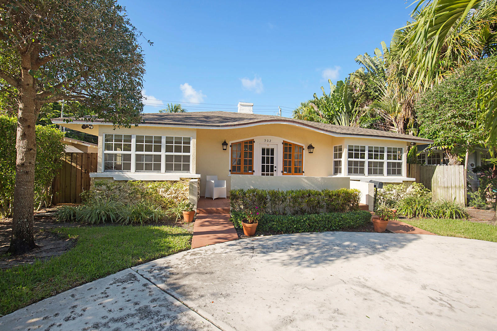 302 Wildermere Road, Unit A West Palm Beach, FL 33401 - Photo 1 of 44 01_302_Wildermere_Rd_1_of_23_mls