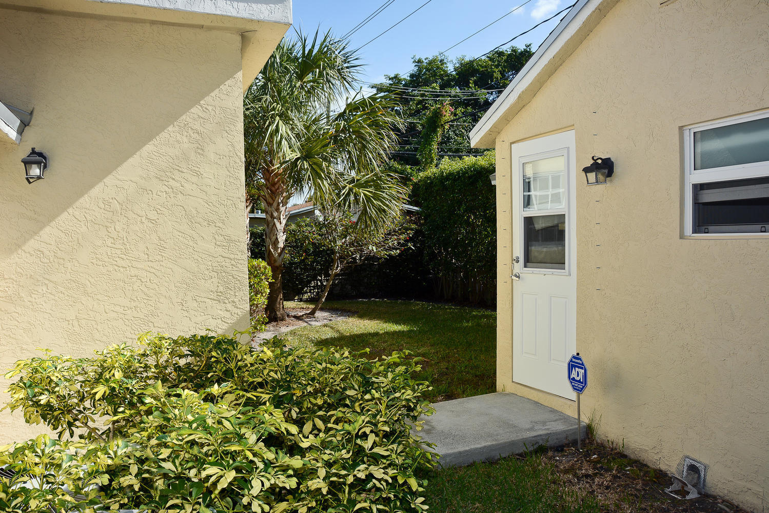 302 Wildermere Road, Unit A West Palm Beach, FL 33401 - Photo 40 of 44 302 Wildermere Rd West Palm-large-027-27