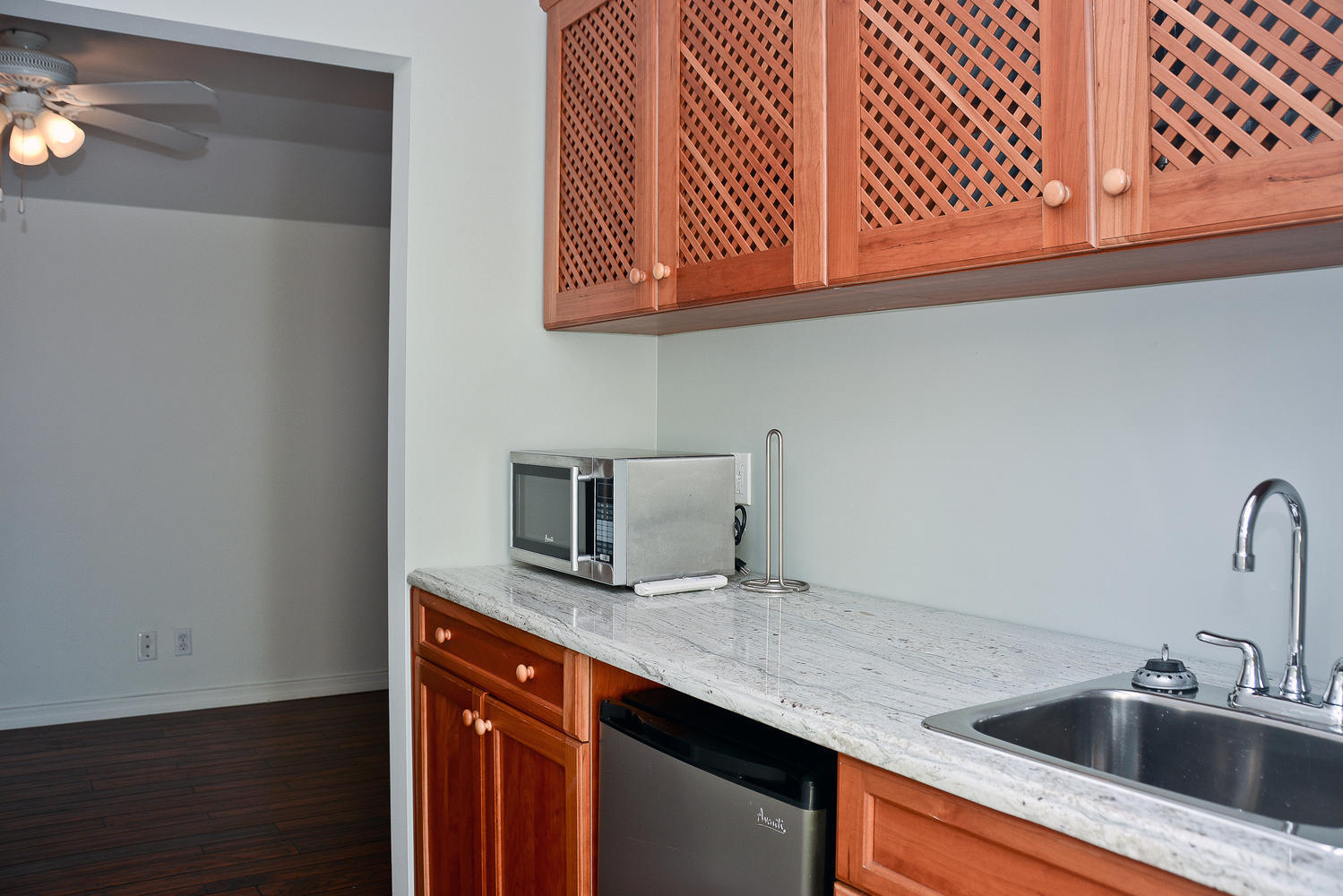 302 Wildermere Road, Unit A West Palm Beach, FL 33401 - Photo 42 of 44 302 Wildermere Rd West Palm-large-031-31