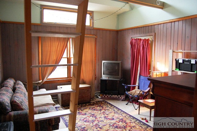 240 Green Street Boone, NC 28607 - Photo 8 of 17 Gallery Image 8
