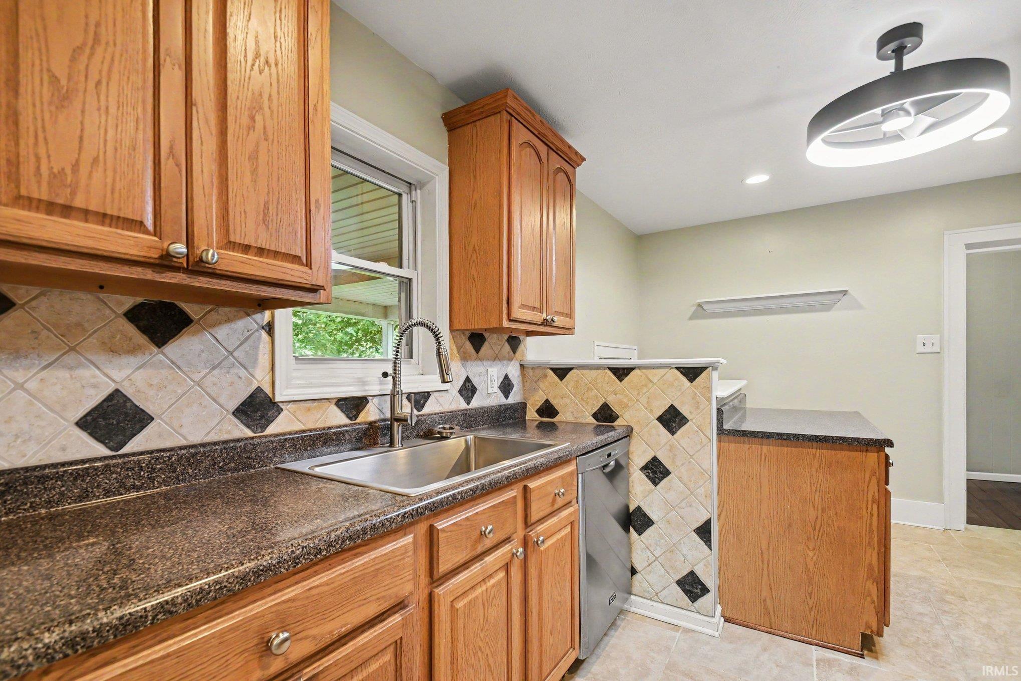 24567 Brick Road South Bend, IN 46628 - Photo 17 of 35