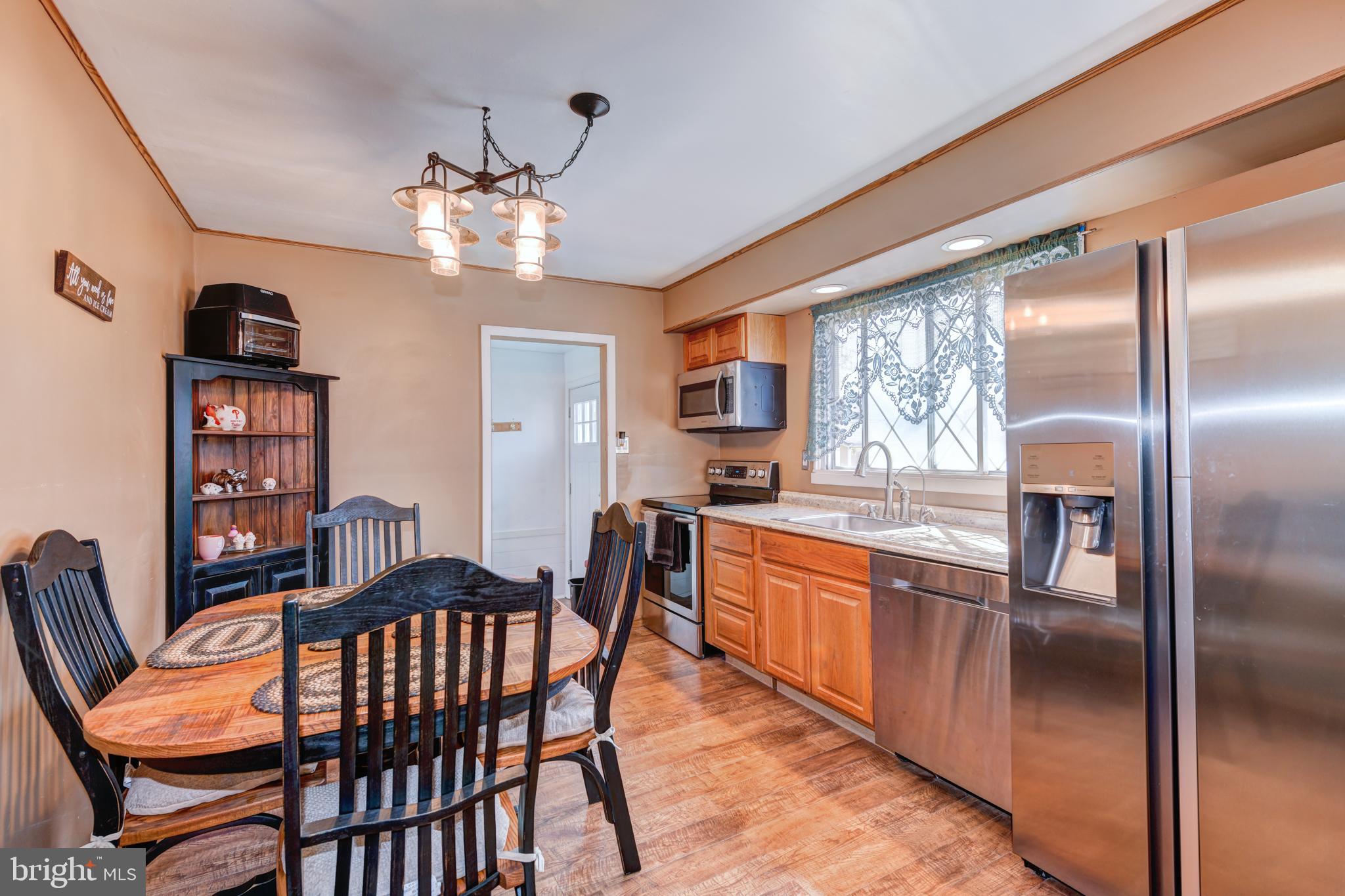 603 Harris Avenue Croydon, PA 19021 - Photo 4 of 19 Gallery Image 4