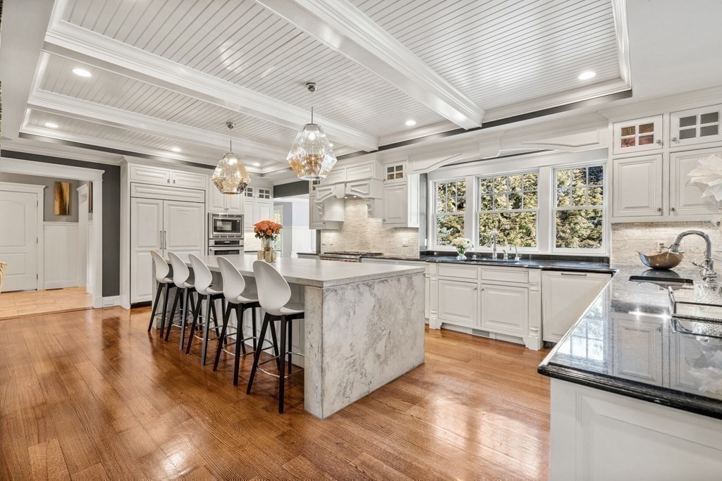 15 Essex Road Wellesley, MA 02481 - Photo 12 of 40 Gallery Image 12