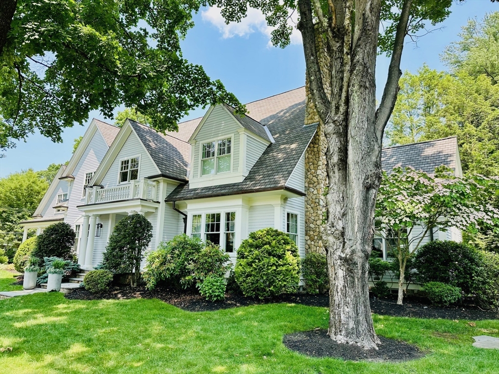 15 Essex Road Wellesley, MA 02481 - Photo 2 of 40 Gallery Image 2