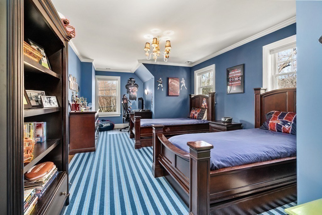 15 Essex Road Wellesley, MA 02481 - Photo 24 of 40 Gallery Image 24