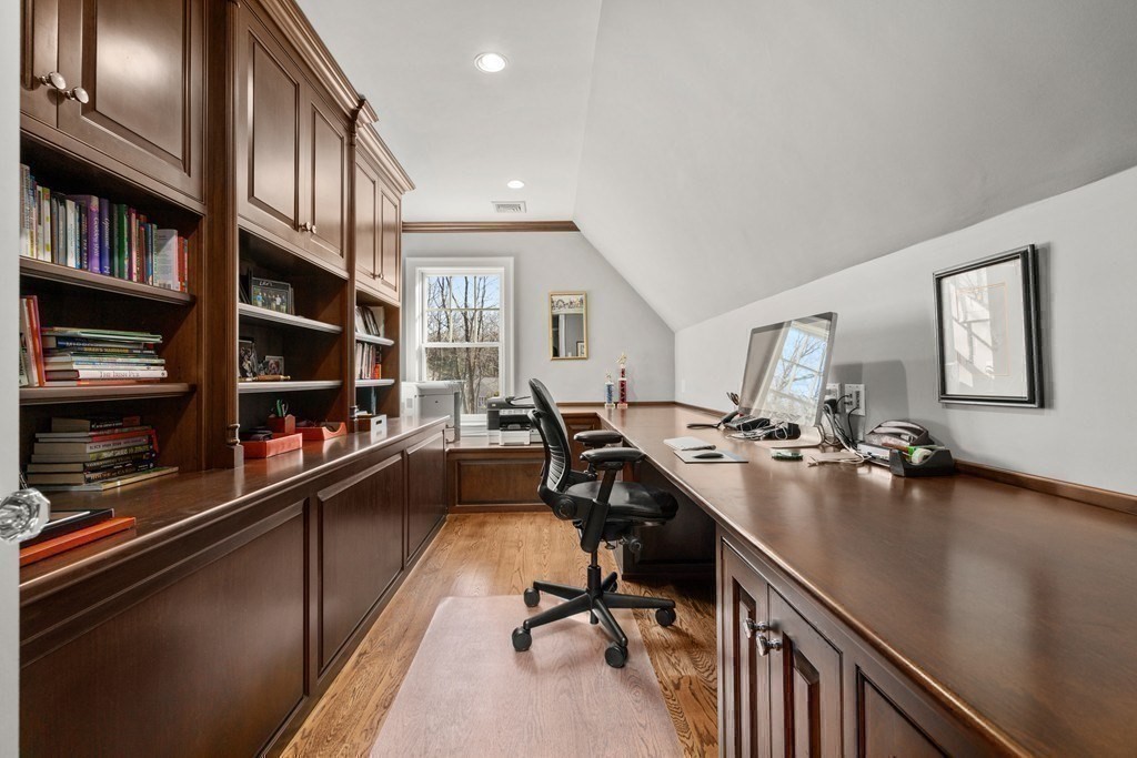 15 Essex Road Wellesley, MA 02481 - Photo 29 of 40 Gallery Image 29