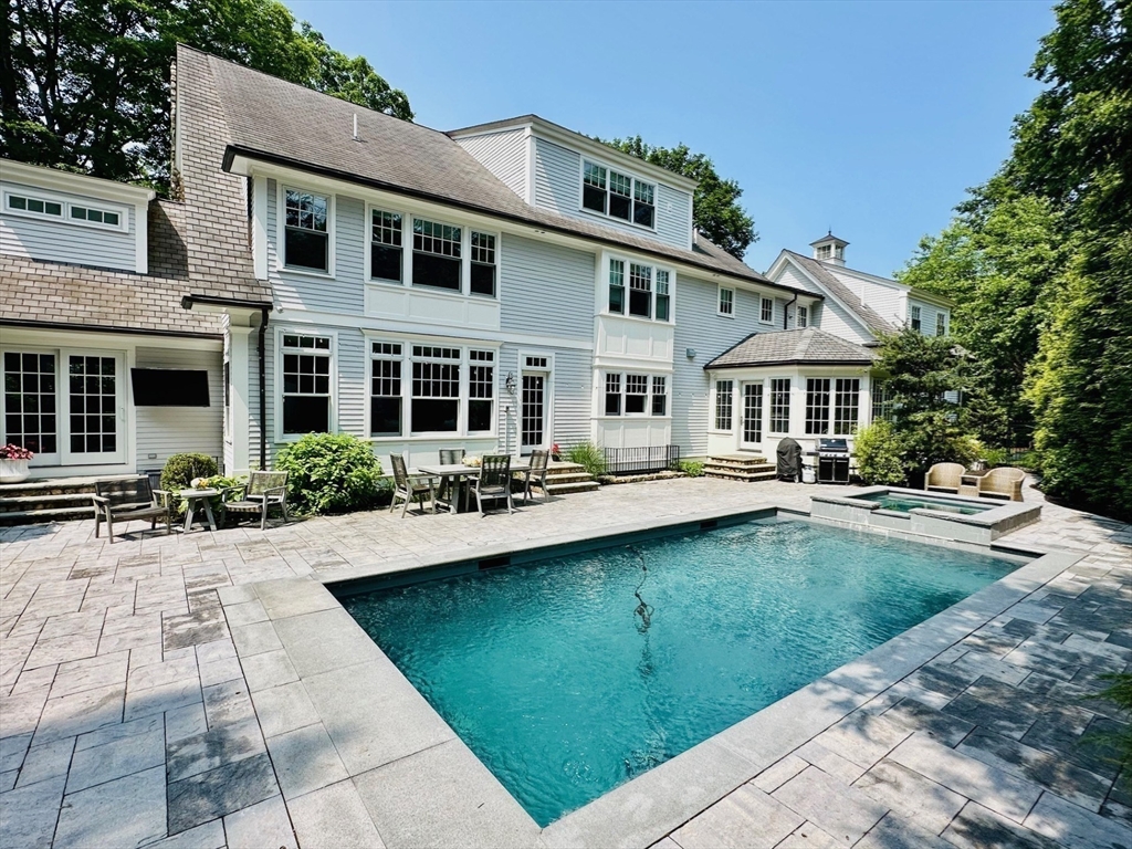 15 Essex Road Wellesley, MA 02481 - Photo 31 of 40 Gallery Image 31