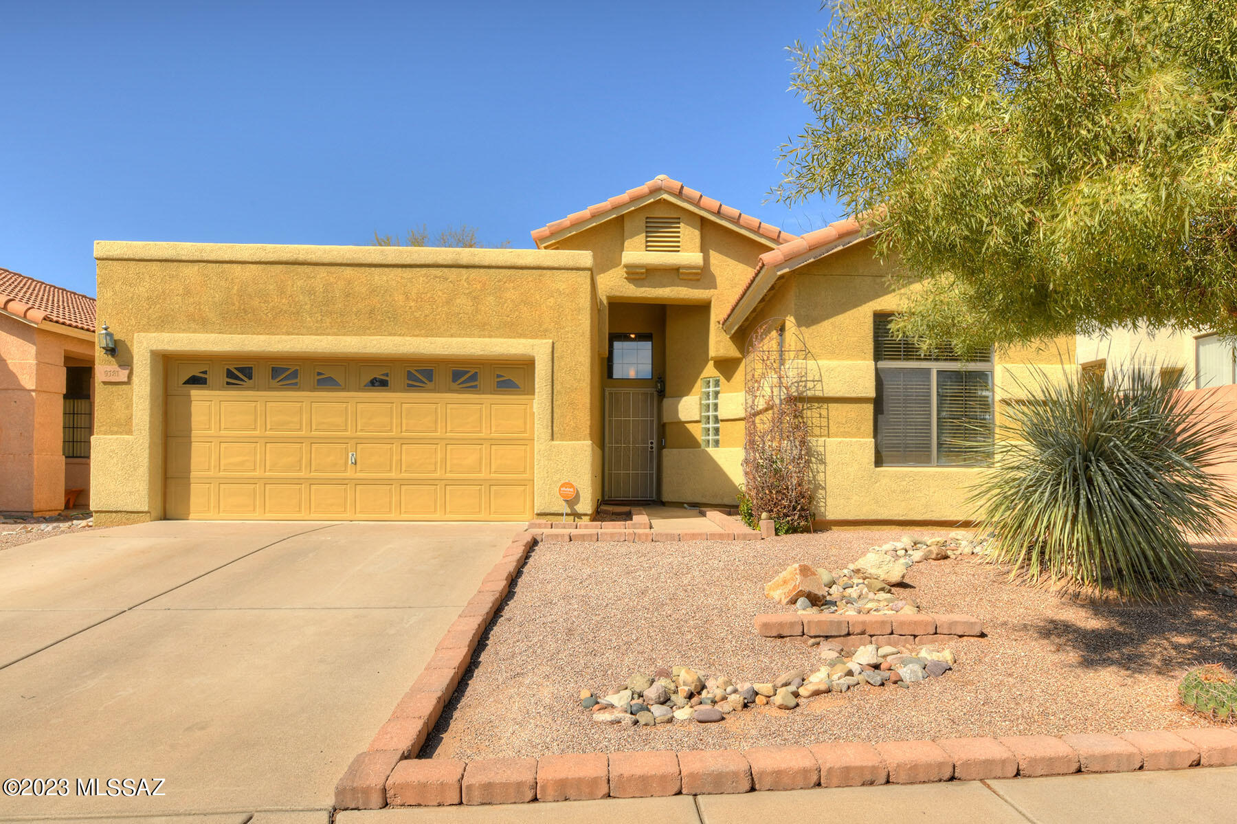 9181 East Dawn Post Road Tucson, AZ 85749 - Photo 1 of 24