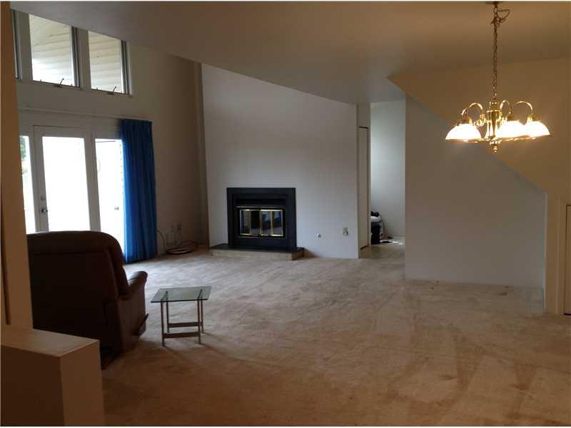 1608 Kenzie Road Pittsburgh, PA 15205 - Photo 3 of 25 Living Room.
