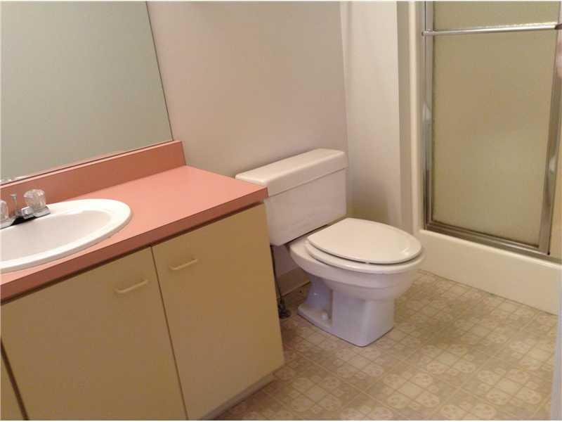 1608 Kenzie Road Pittsburgh, PA 15205 - Photo 21 of 25 Master Bath/Spa.