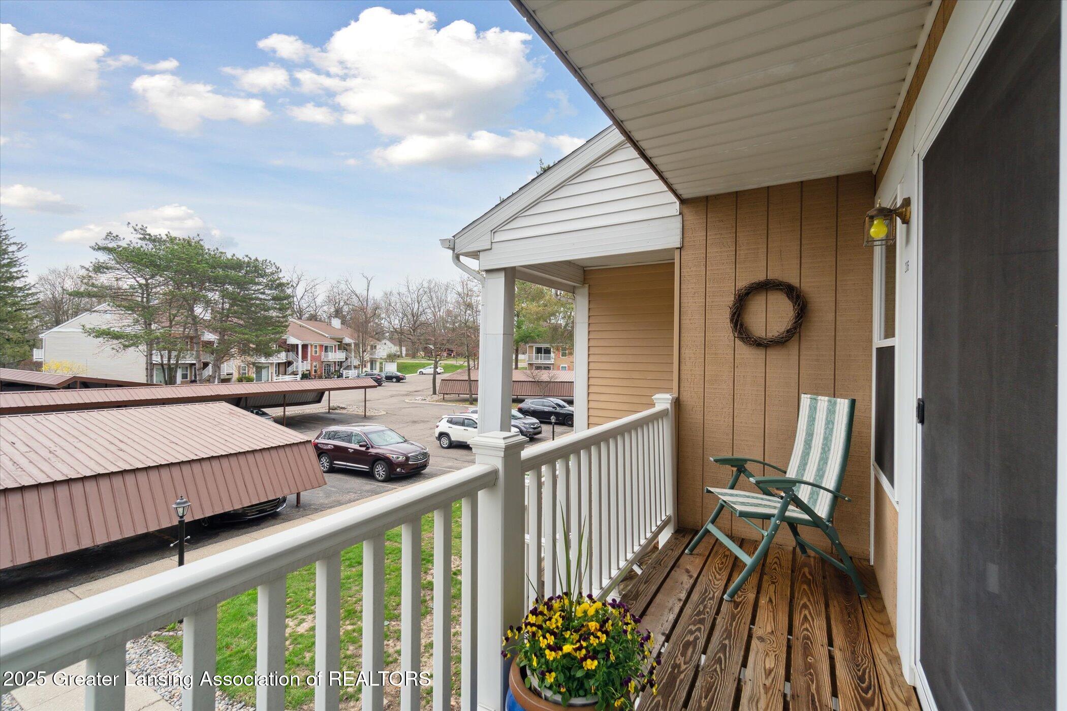 2034 Hamilton Road, Unit 206 Okemos, MI 48864 - Photo 13 of 27 07-2034-Hamilton-Rd-Okemos-MI-48864-Wind