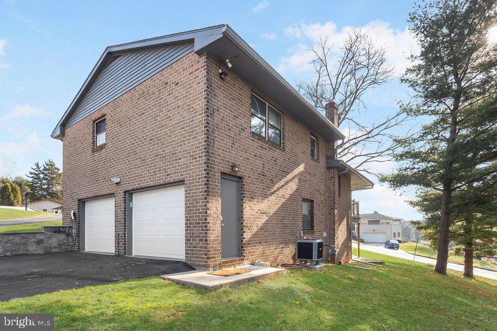 2276 Ridge Road York, PA 17406 - Photo 29 of 34 a view of a house with a yard