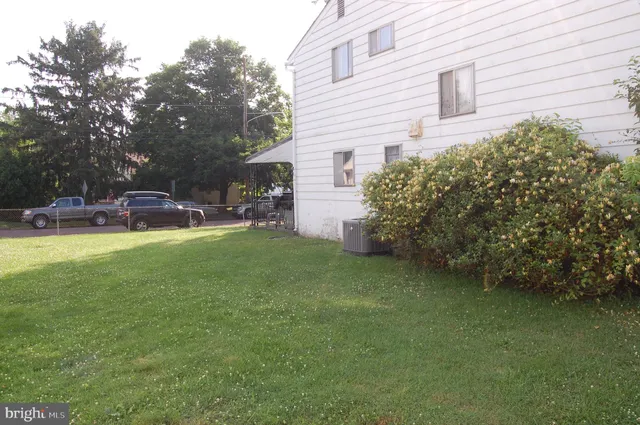 $2,200 | 979 Glasgow Street, Pottstown, PA 19464