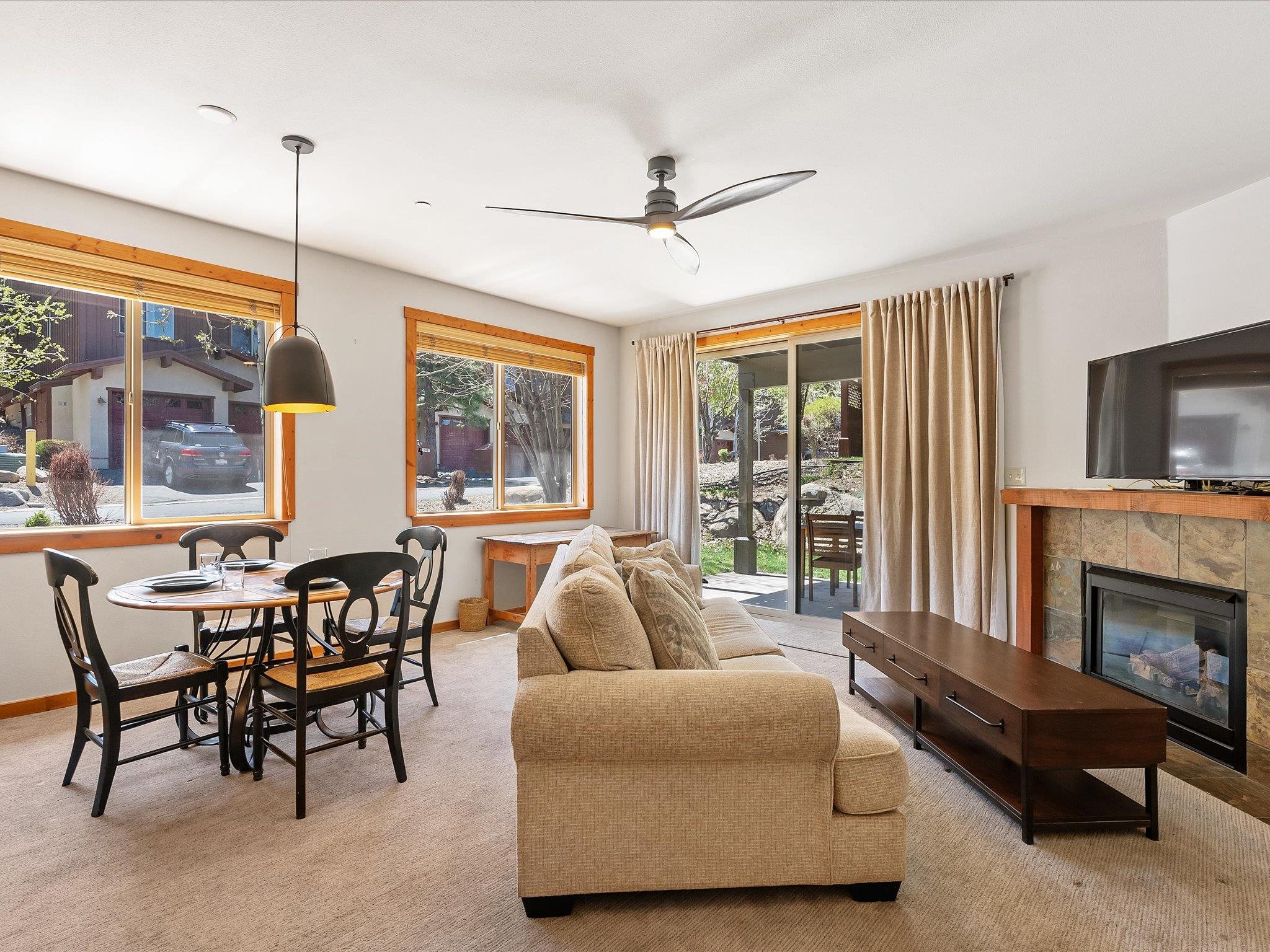 10620 Boulders Road Truckee, CA 96161 - Photo 2 of 28 Gallery Image 2