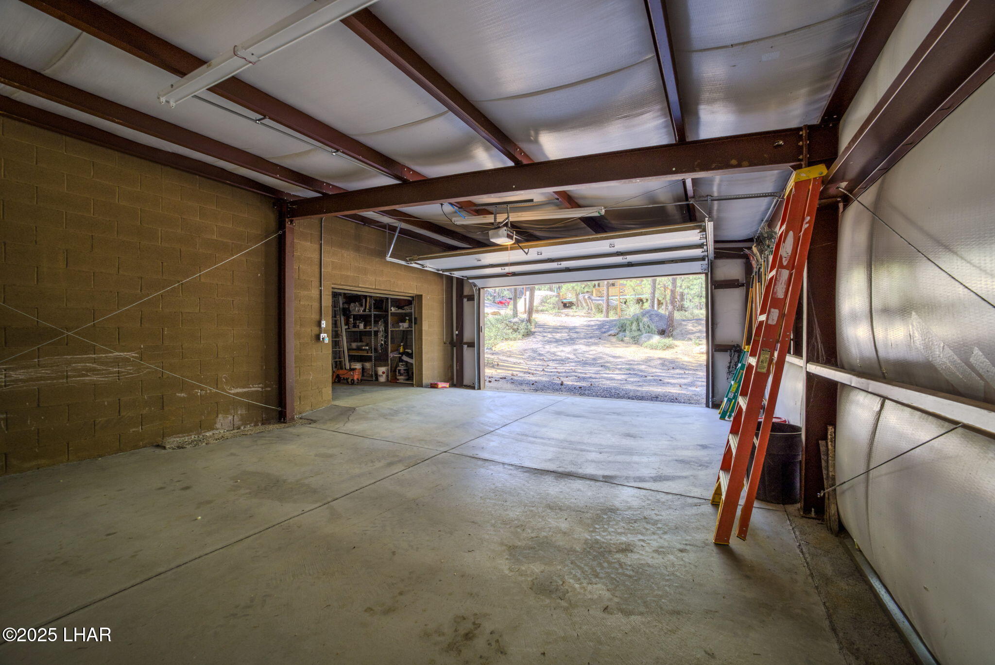 6470 East Crumb Road Kingman, AZ 86401 - Photo 12 of 78
