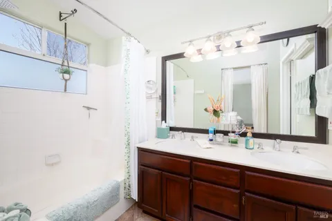 $739,000 | 156 Cornell Street, Windsor, CA 95492