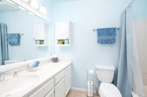 $739,000 | 156 Cornell Street, Windsor, CA 95492