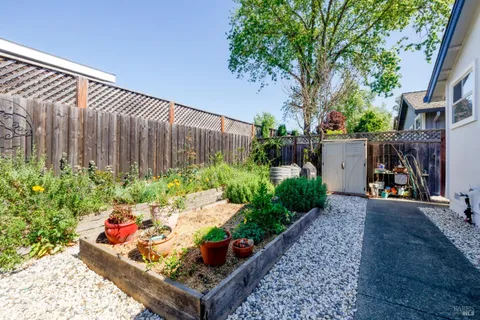 $739,000 | 156 Cornell Street, Windsor, CA 95492