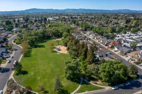 $739,000 | 156 Cornell Street, Windsor, CA 95492