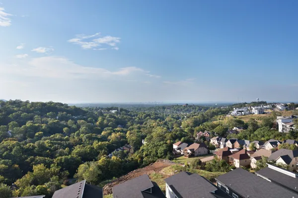 $874,900 | 213 Walnutwood Lane, Nashville, TN 37211