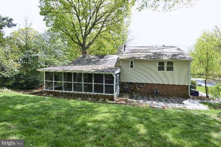 7526 Jervis Street Springfield, VA 22151 - Photo 24 of 28 Exterior (Rear)