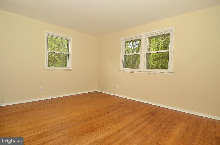7526 Jervis Street Springfield, VA 22151 - Photo 7 of 28 Bedroom (Master)