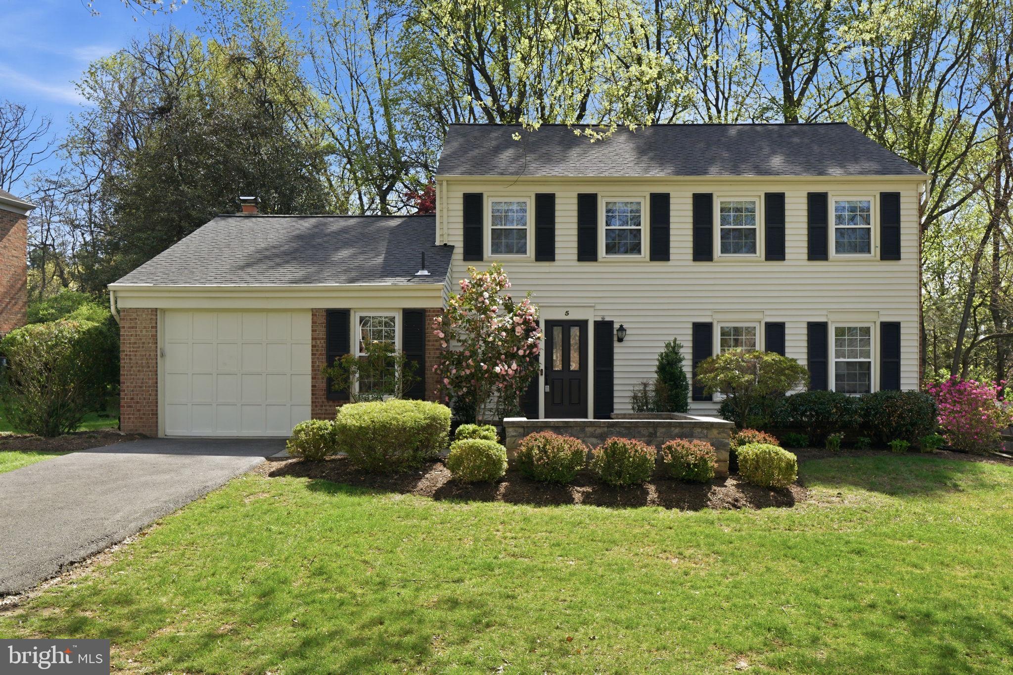 5 Infield Court South Potomac, MD 20854 - Photo 1 of 23 5 Infield Ct S