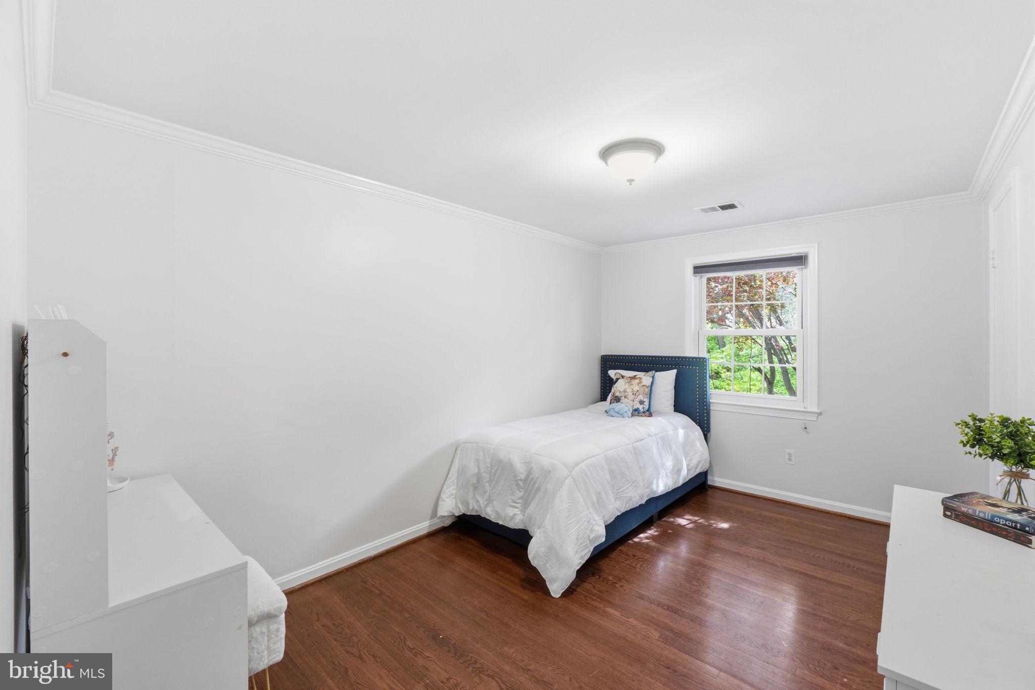 5 Infield Court South Potomac, MD 20854 - Photo 15 of 23 Bedroom 2