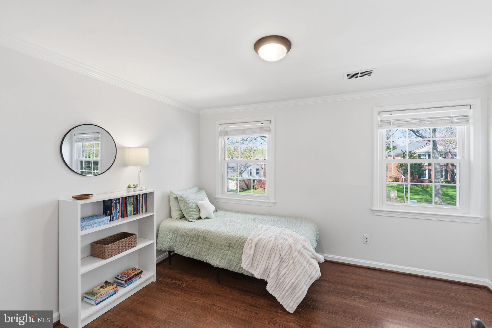 5 Infield Court South Potomac, MD 20854 - Photo 16 of 23 Bedroom 3