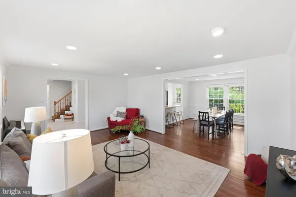 $1,050,000 | 5 Infield Court South, Potomac, MD 20854