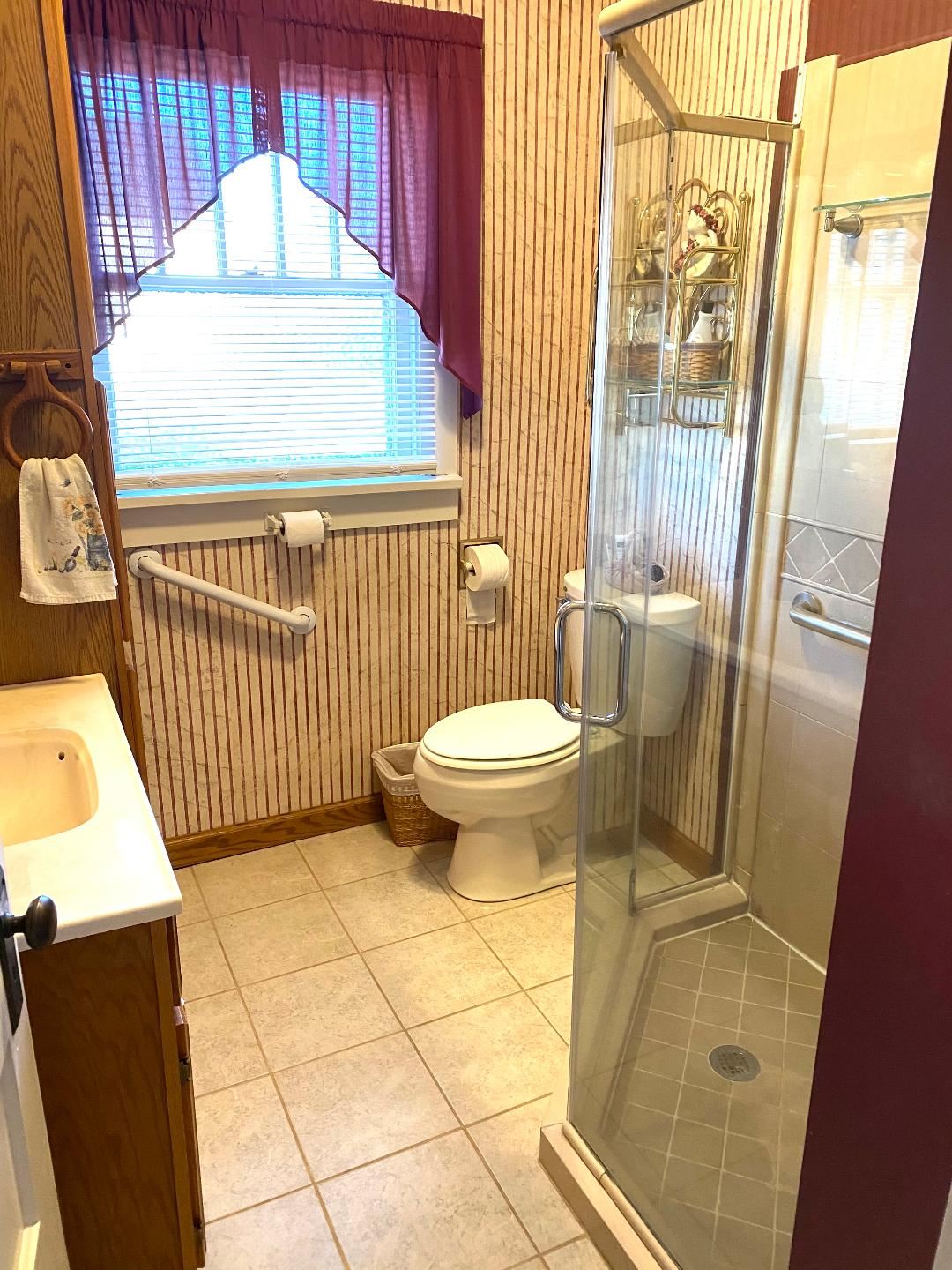 349 West Spring Street Bloomfield, IN 47424 - Photo 33 of 36 Gallery Image 33