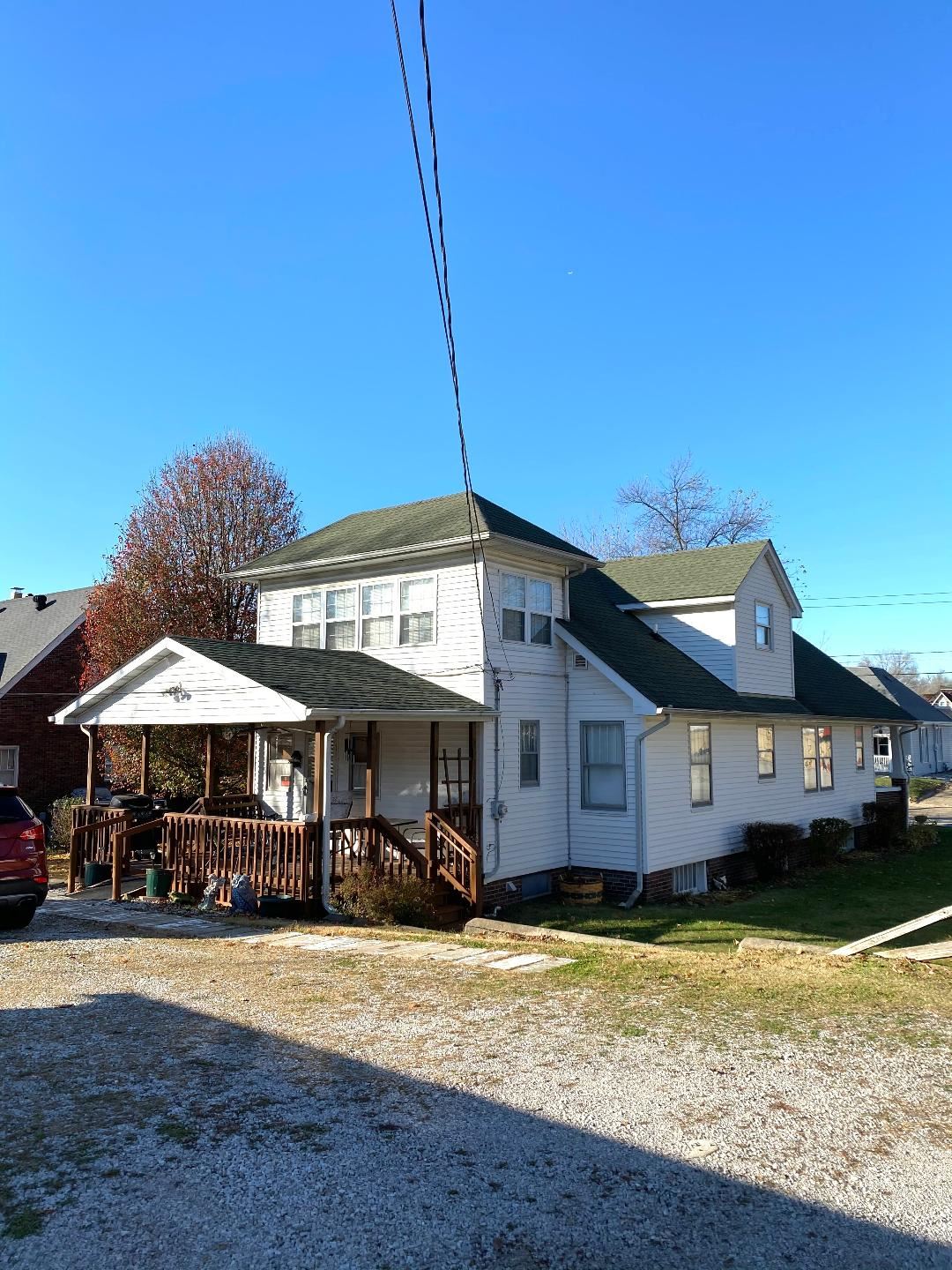 349 West Spring Street Bloomfield, IN 47424 - Photo 8 of 36 Gallery Image 8