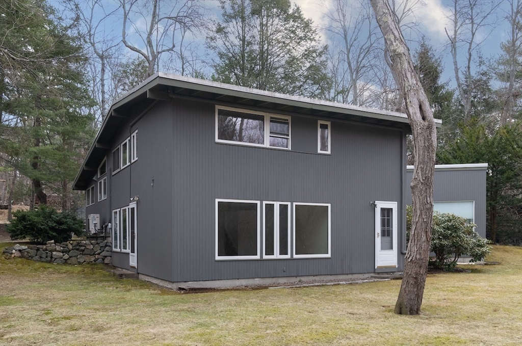 27 Peacock Farm Road Lexington, MA 02421 - Photo 35 of 36