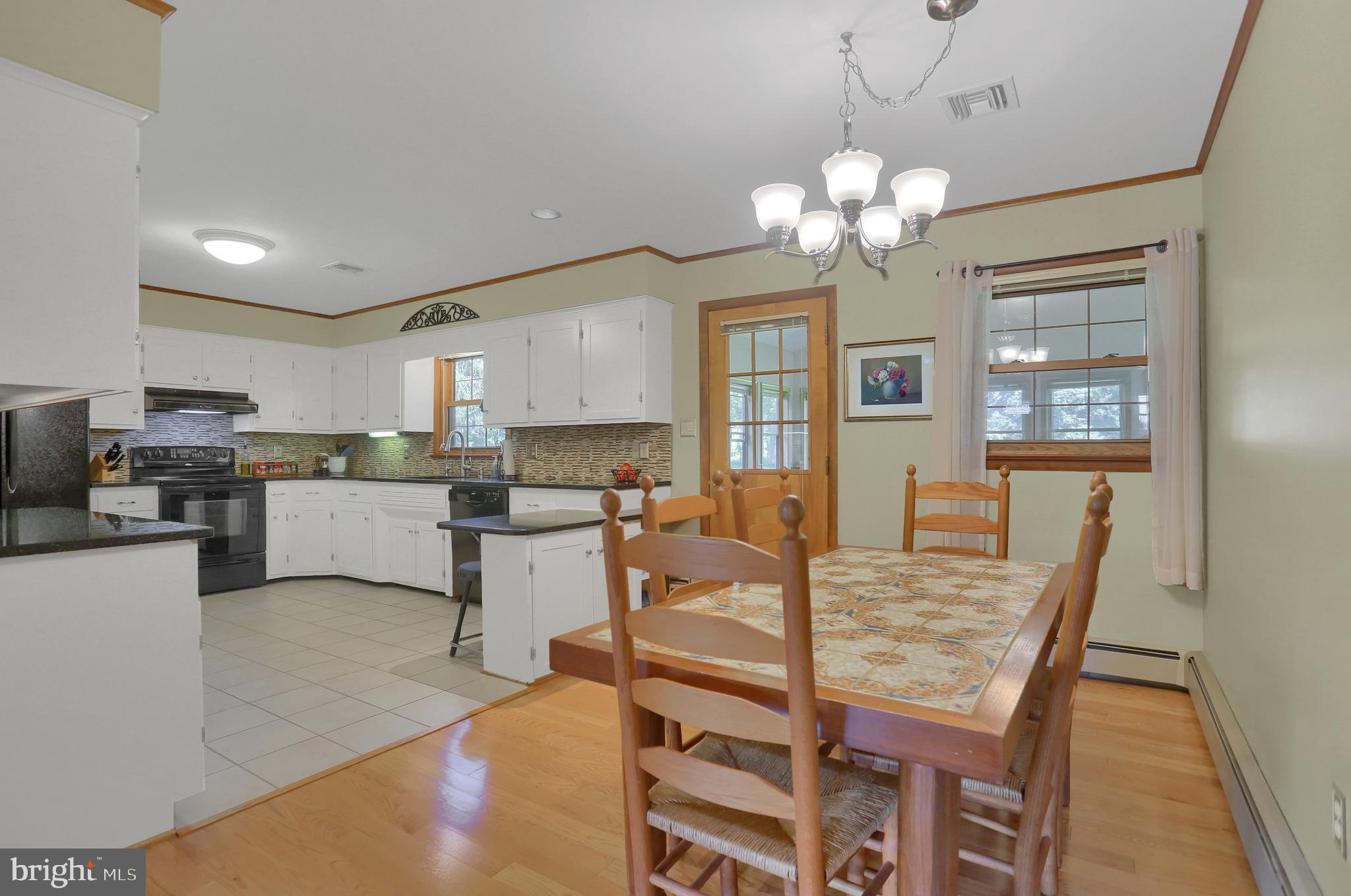3316 Smoketown Road Spring Grove, PA 17362 - Photo 12 of 32