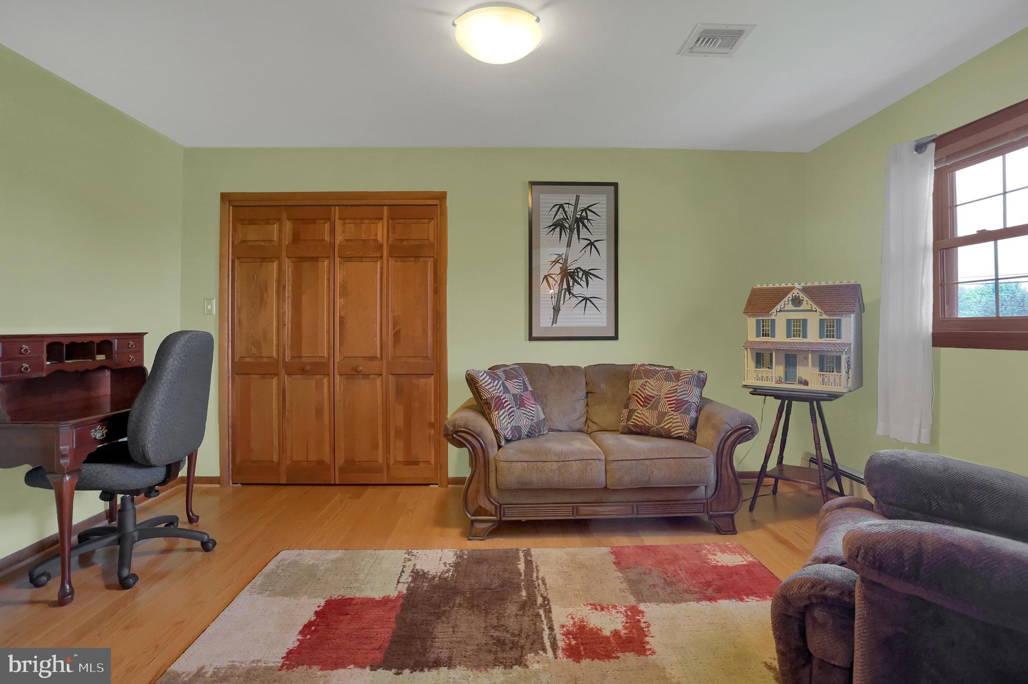 3316 Smoketown Road Spring Grove, PA 17362 - Photo 13 of 32