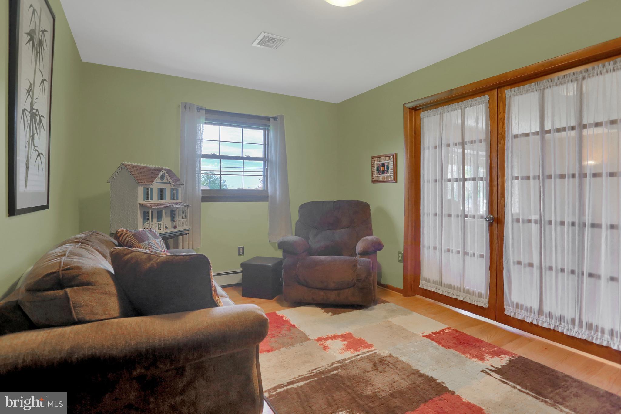 3316 Smoketown Road Spring Grove, PA 17362 - Photo 14 of 32